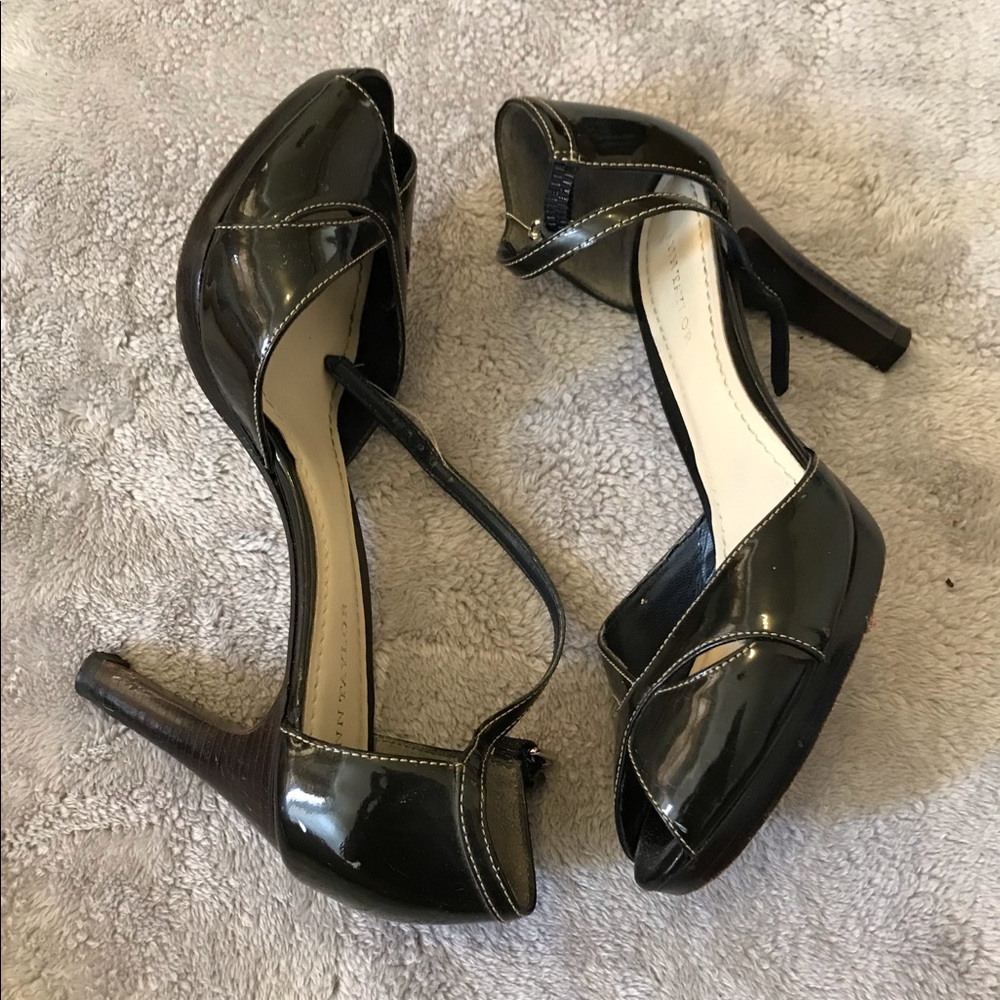 Ann Taylor black heels